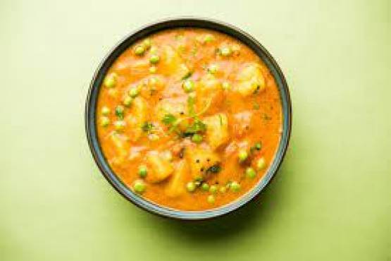 Tomato mutter curry